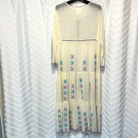 Bohemian Maxi Dress - Picture 2 of 6